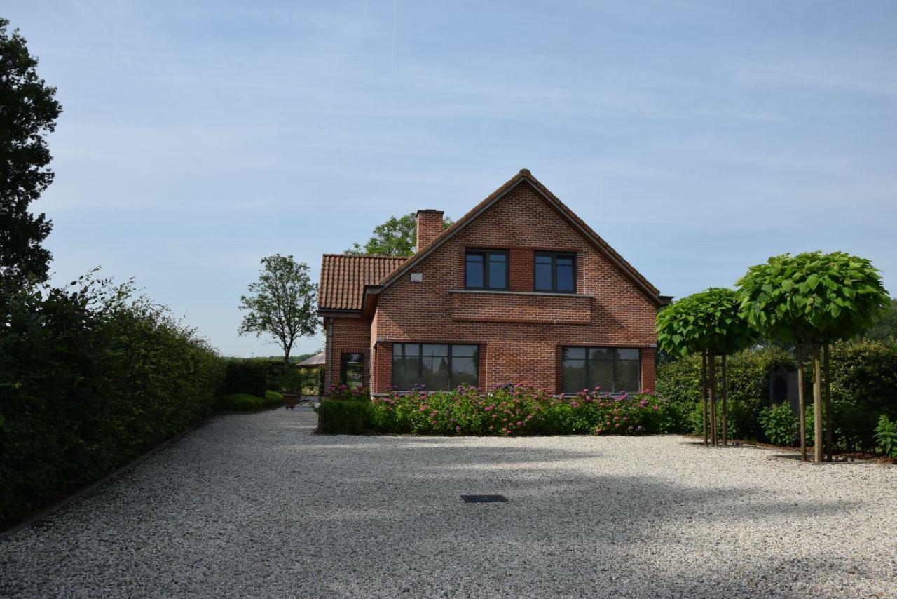 B&B De Nootelaer Meldert エクステリア 写真