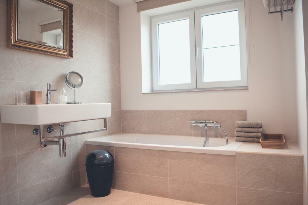 B&B De Nootelaer Meldert エクステリア 写真